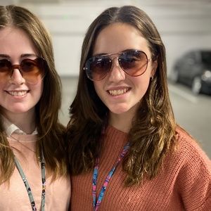 Meet your Posher, Della_Moorman